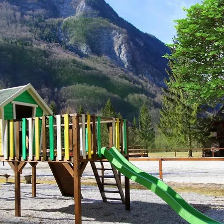 Pristava Village 4*